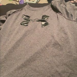 underarmour tee shirt